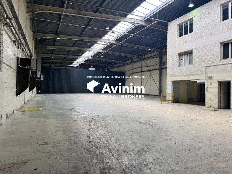 Industrial in Bobigny for lease - Interior Photo - Image 1 of 3