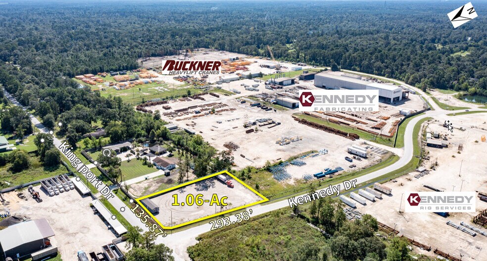 13628 Kennedy Dr, Splendora, TX à vendre - Photo du bâtiment - Image 2 de 7