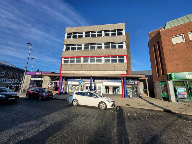 1a-3 Market Pl, Hyde à vendre - Photo du bâtiment - Image 1 de 10