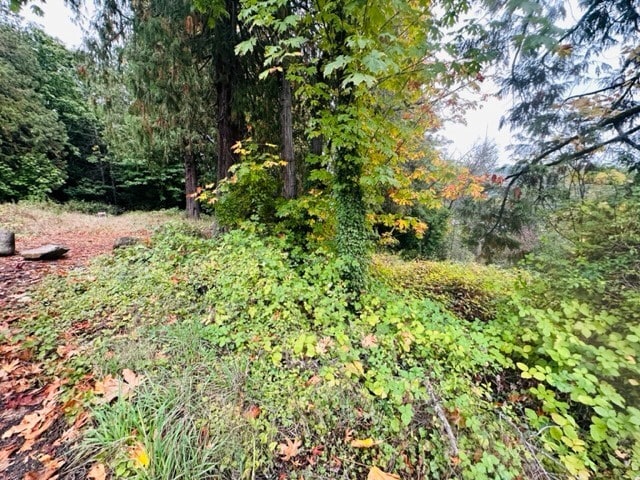 2 W. Sherman Heights Road, Bremerton, WA à vendre - Photo principale - Image 1 de 13