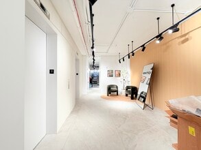 1162 Broadway, New York, NY for lease Interior Photo- Image 2 of 14