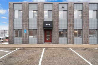 396-400 E American Blvd, Bloomington, MN à vendre Photo du bâtiment- Image 1 de 30