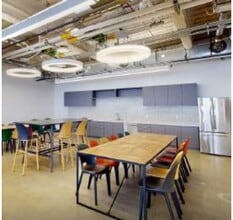 1001-1051 E Hillsdale Blvd, Foster City, CA for lease Interior Photo- Image 2 of 3