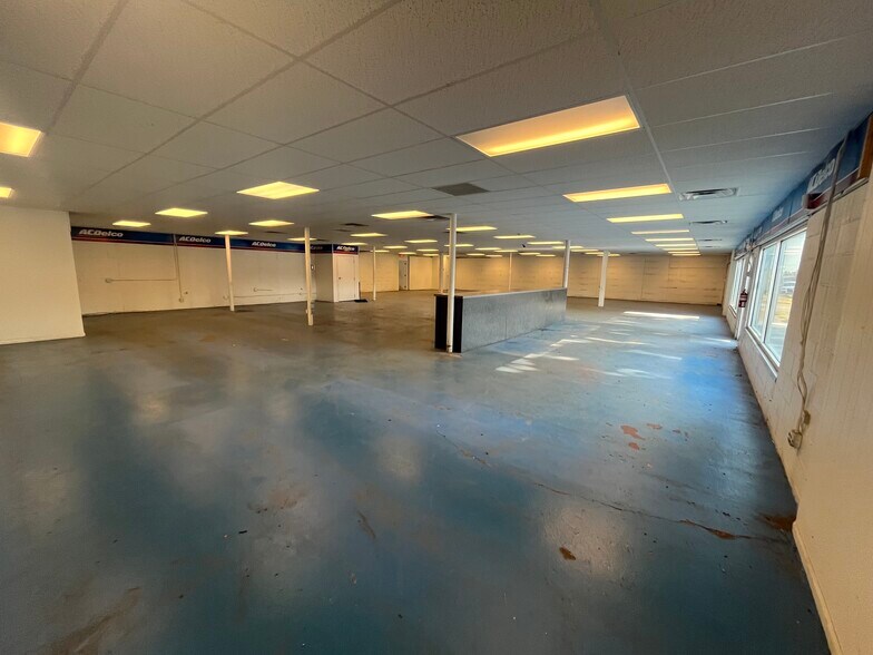 124 N 2nd St, Terre Haute, IN à vendre - Photo du bâtiment - Image 3 de 20