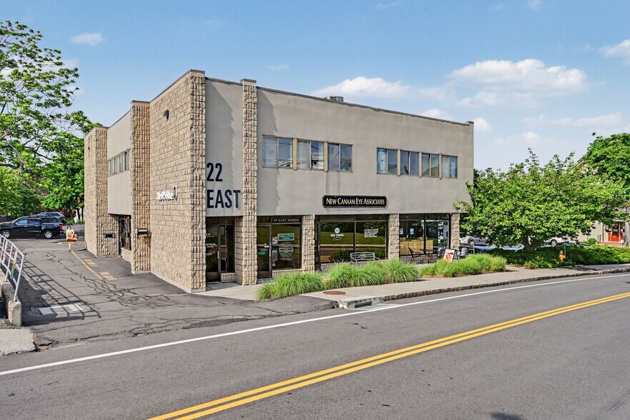 22-24 East Ave, New Canaan, CT à vendre - Photo du bâtiment - Image 1 de 9