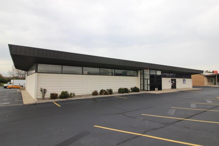 2300 N 5th St, Muhlenberg Township, PA for sale - Building Photo - Image 3 of 8