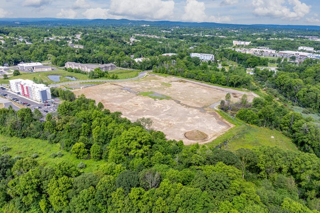 More details for 599 E Main St, Middletown, NY - Industrial for Lease