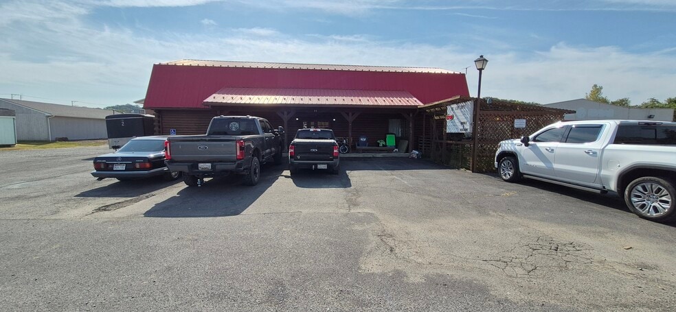 95 Presidents St, Fort Ashby, WV for lease - Primary Photo - Image 1 of 3