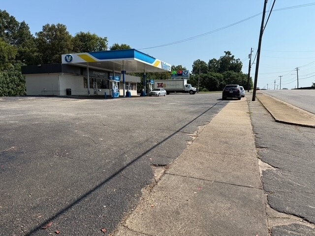 2244 W Fairview Ave, Montgomery, AL for sale - Building Photo - Image 3 of 12