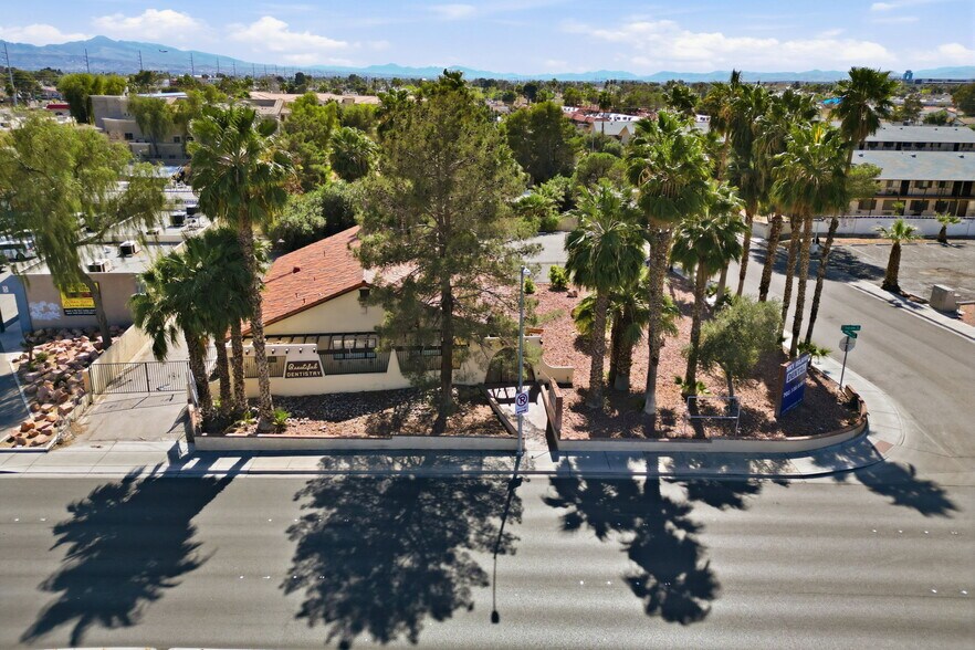 2315 E Tropicana Ave, Las Vegas, NV for sale - Aerial - Image 2 of 13