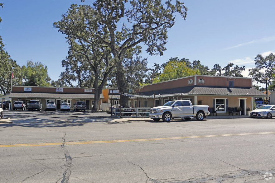 105 S Main St, Templeton, CA à vendre - Photo du b timent - Image 1 de 1