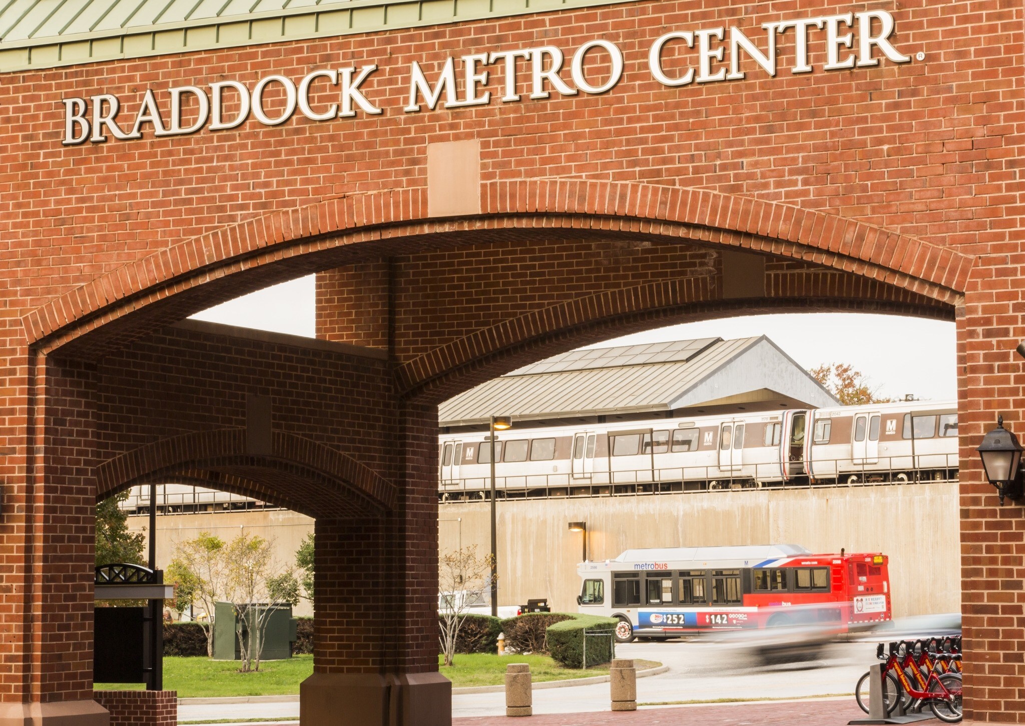 1320 Braddock Pl, Alexandria, VA for lease Other- Image 1 of 2