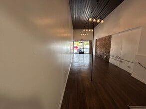 1941-1947 N New Braunfels Ave, San Antonio, TX à louer Photo intérieure- Image 2 de 5