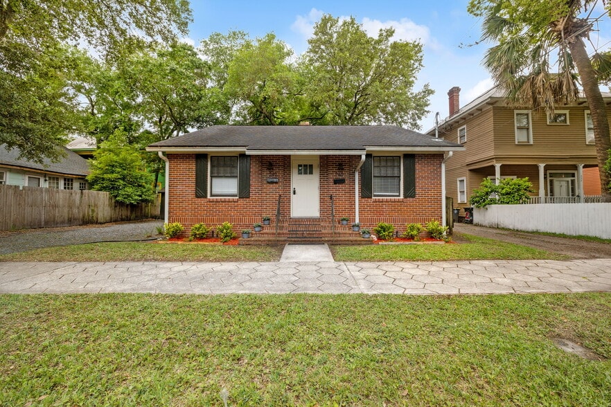 240 E 6th St, Jacksonville, FL for sale - Primary Photo - Image 1 of 16