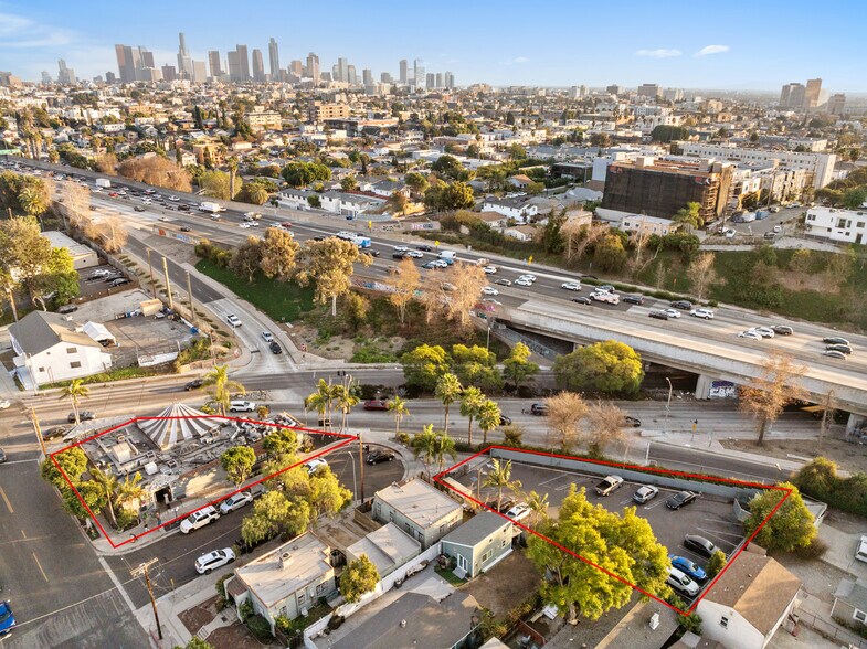 451 Silver Lake Blvd, Los Angeles, CA à vendre - Photo du bâtiment - Image 3 de 10
