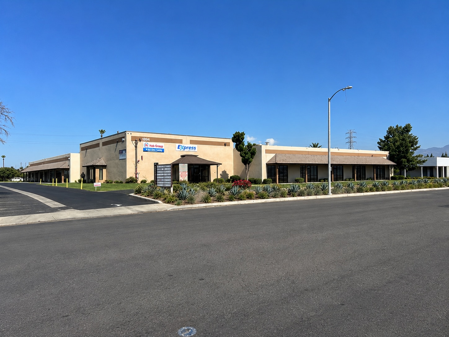 1894 Commercenter West Dr, San Bernardino, CA for lease Interior Photo- Image 1 of 4