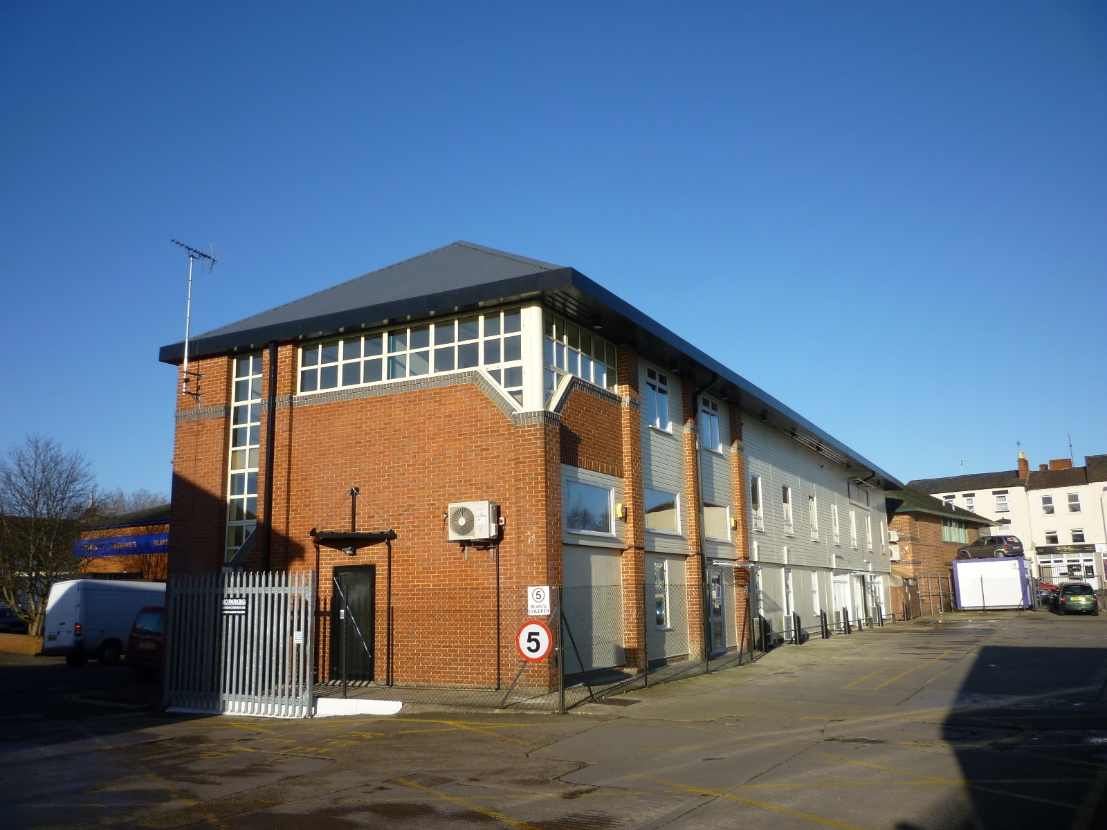 Lower Cherwell St, Banbury for lease Building Photo- Image 1 of 5
