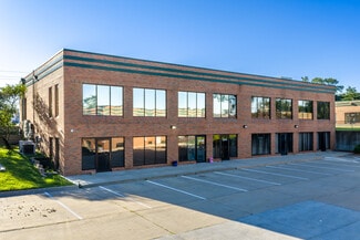 More details for 2330 Rocklyn Dr, Urbandale, IA - Office for Lease