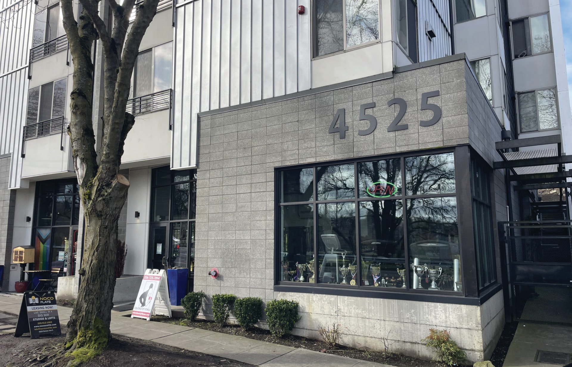 4525 Rainier Ave S, Seattle, WA for lease Building Photo- Image 1 of 3