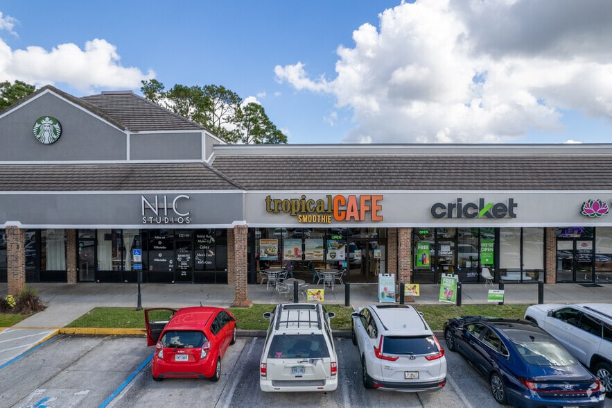 8221 Southside Blvd, Jacksonville, FL for lease - Building Photo - Image 2 of 9