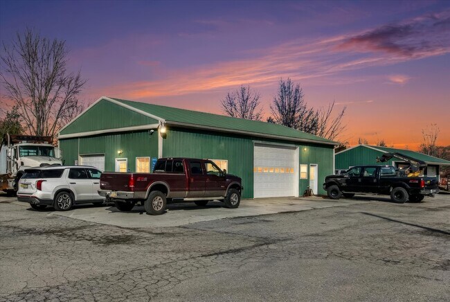 More details for 276 Kingsdale Rd, Littlestown, PA - Retail for Sale