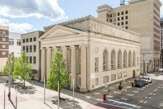 Plus de détails pour 245 N Superior St, Toledo, OH - Commerce de détail à louer