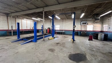 894 E Little Creek Rd, Norfolk, VA for sale Interior Photo- Image 1 of 11