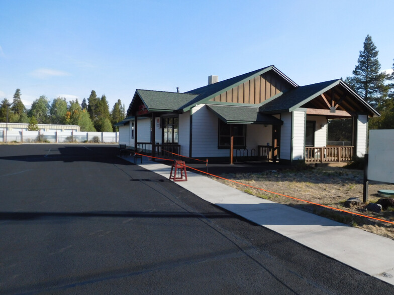 16492 William Foss Rd, La Pine, OR for sale - Building Photo - Image 1 of 1