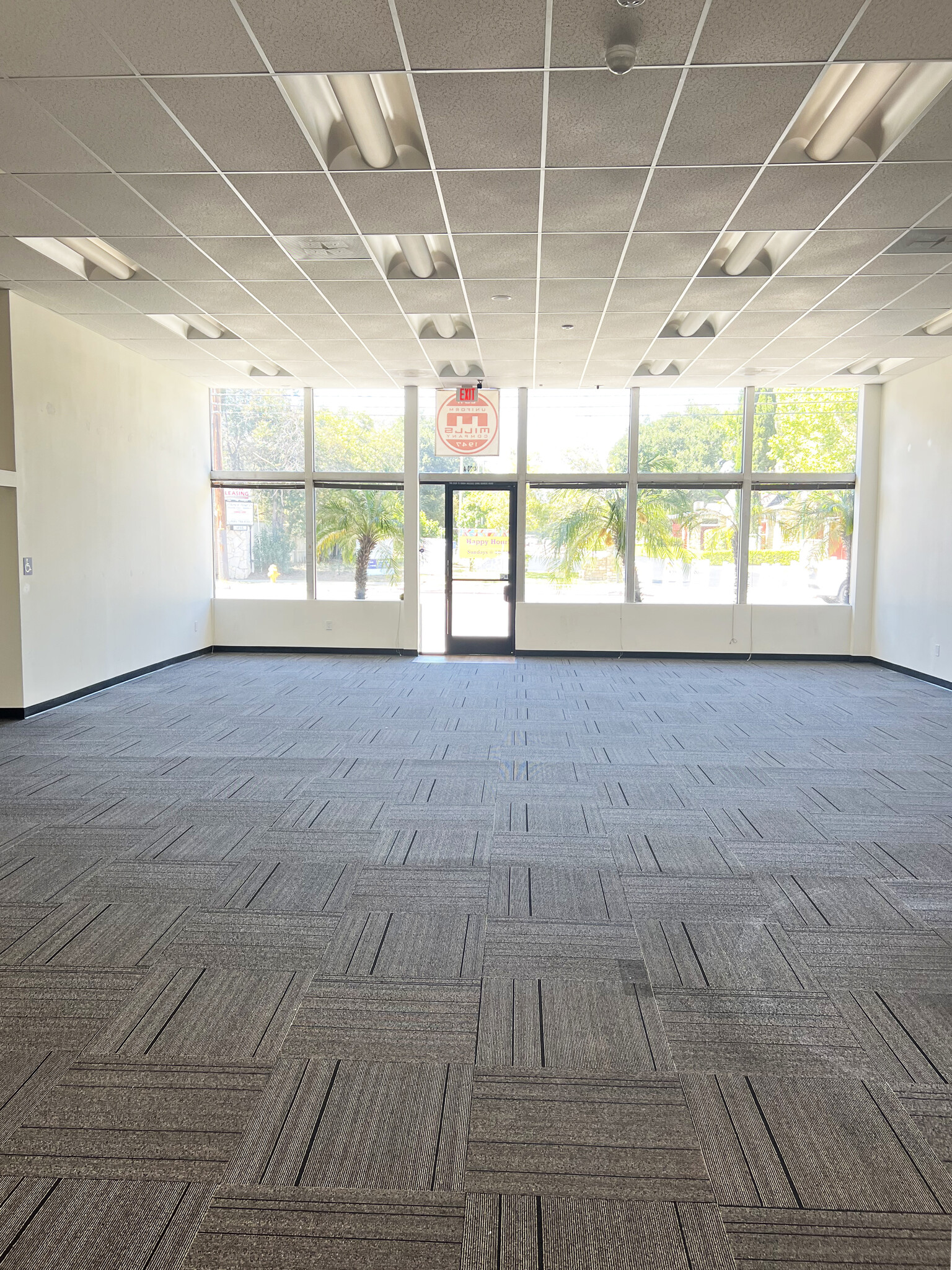 14116-14120 Magnolia Blvd, Sherman Oaks, CA for lease Interior Photo- Image 1 of 6