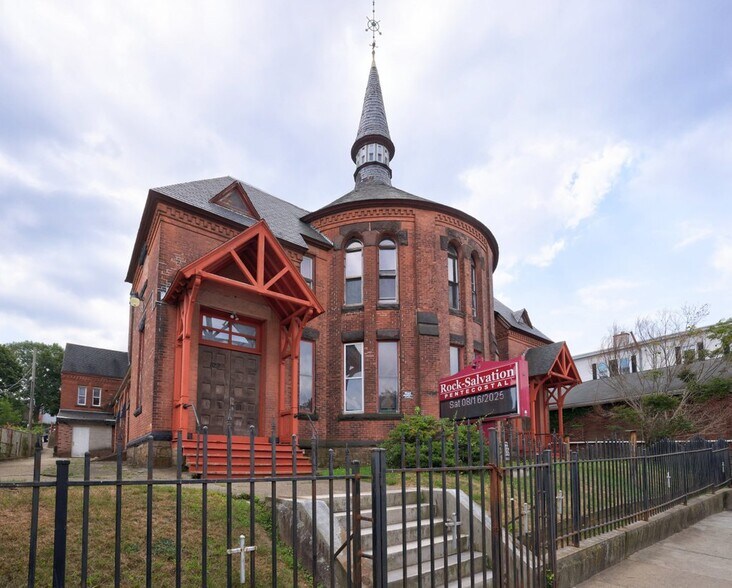 829 Main St, Worcester, MA à vendre - Photo du bâtiment - Image 2 de 23