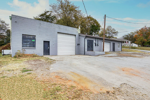 6713 Old Rutledge Pike, Knoxville, TN à vendre - Photo du bâtiment - Image 1 de 1