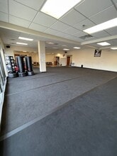 2881 Commerce Park Dr, Madison, WI à louer Photo intérieure- Image 2 de 10