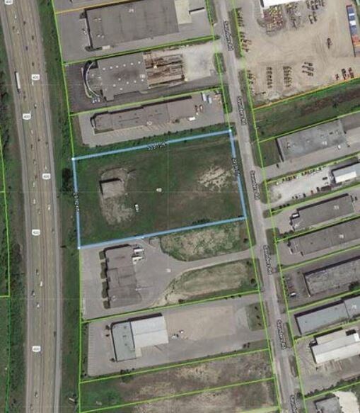 40 Saunders Rd, Barrie, ON for sale Primary Photo- Image 1 of 1