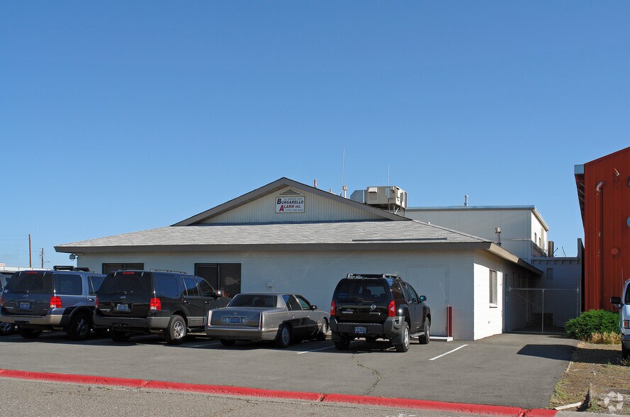 50 Snider Way, Sparks, NV à louer - Photo du bâtiment - Image 2 de 19