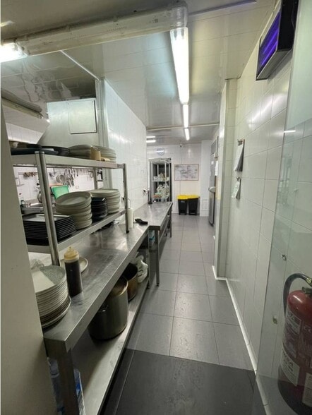 Retail in Barcelona, Barcelona for lease - Interior Photo - Image 1 of 3