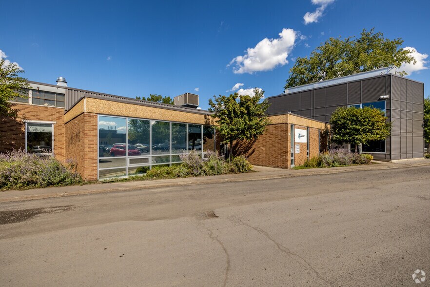 4303-4311 Rue Hogan, Montréal, QC à vendre - Photo du bâtiment - Image 3 de 4