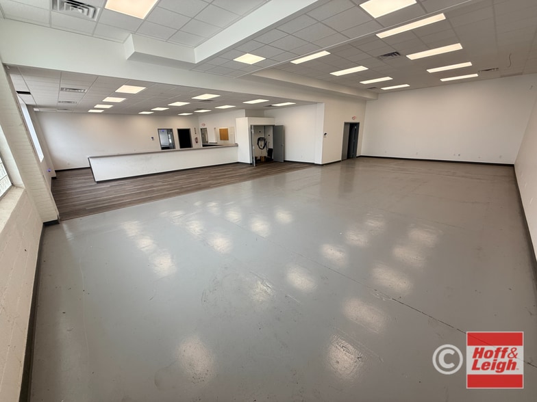 1570 E 25th St, Cleveland, OH for lease - Building Photo - Image 3 of 10