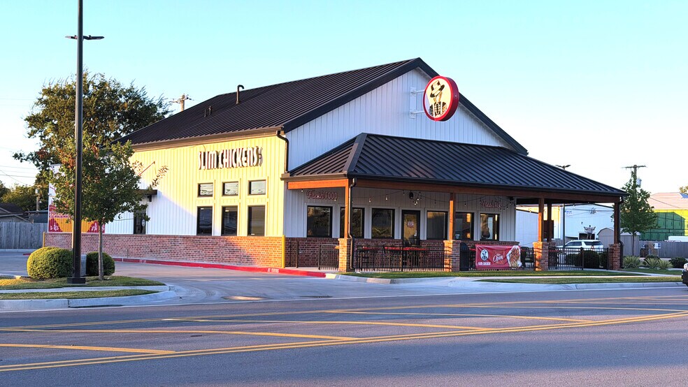 418 Main St, Jenks, OK à vendre - Photo du bâtiment - Image 1 de 12