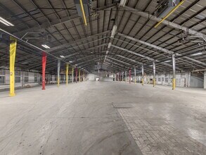 111 Old Bee Tree Rd, Swannanoa, NC for lease Interior Photo- Image 2 of 6