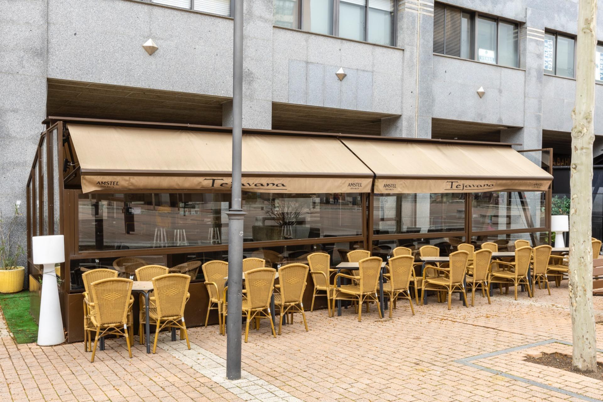 Retail in Valladolid, Valladolid for lease Building Photo- Image 1 of 143