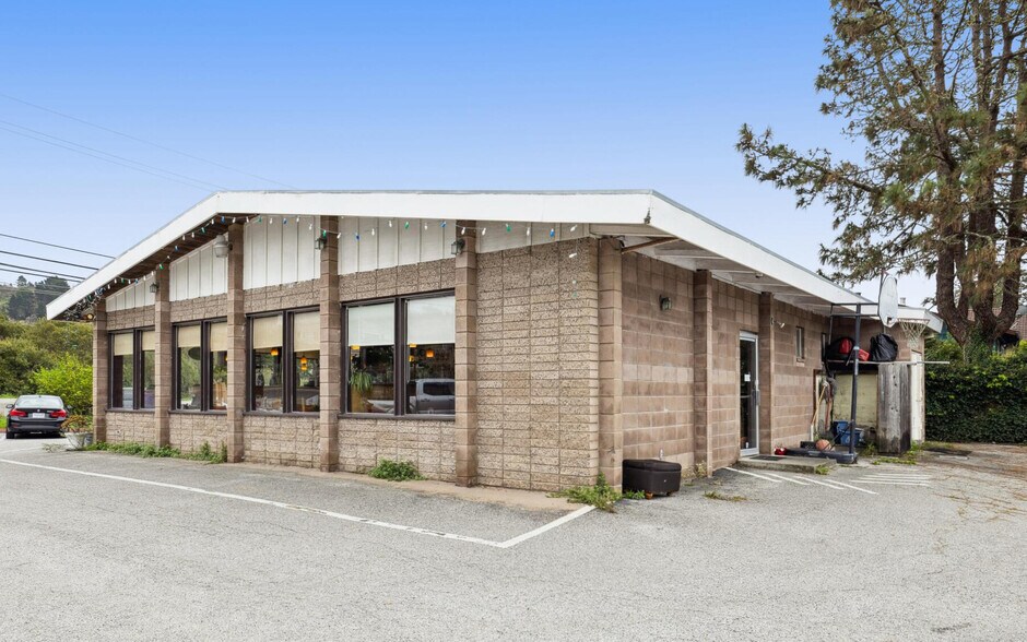 3048 N Cabrillo Hwy, Half Moon Bay, CA à vendre - Photo du bâtiment - Image 3 de 7