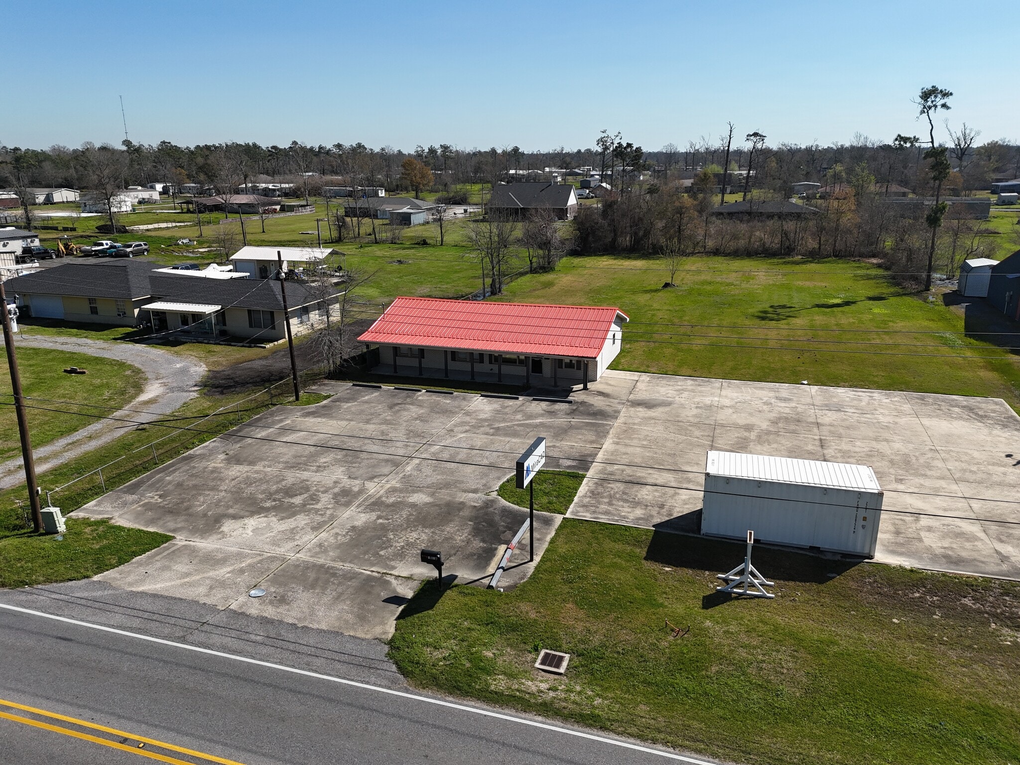 2512 Westwood Rd, Westlake, LA for lease Primary Photo- Image 1 of 7