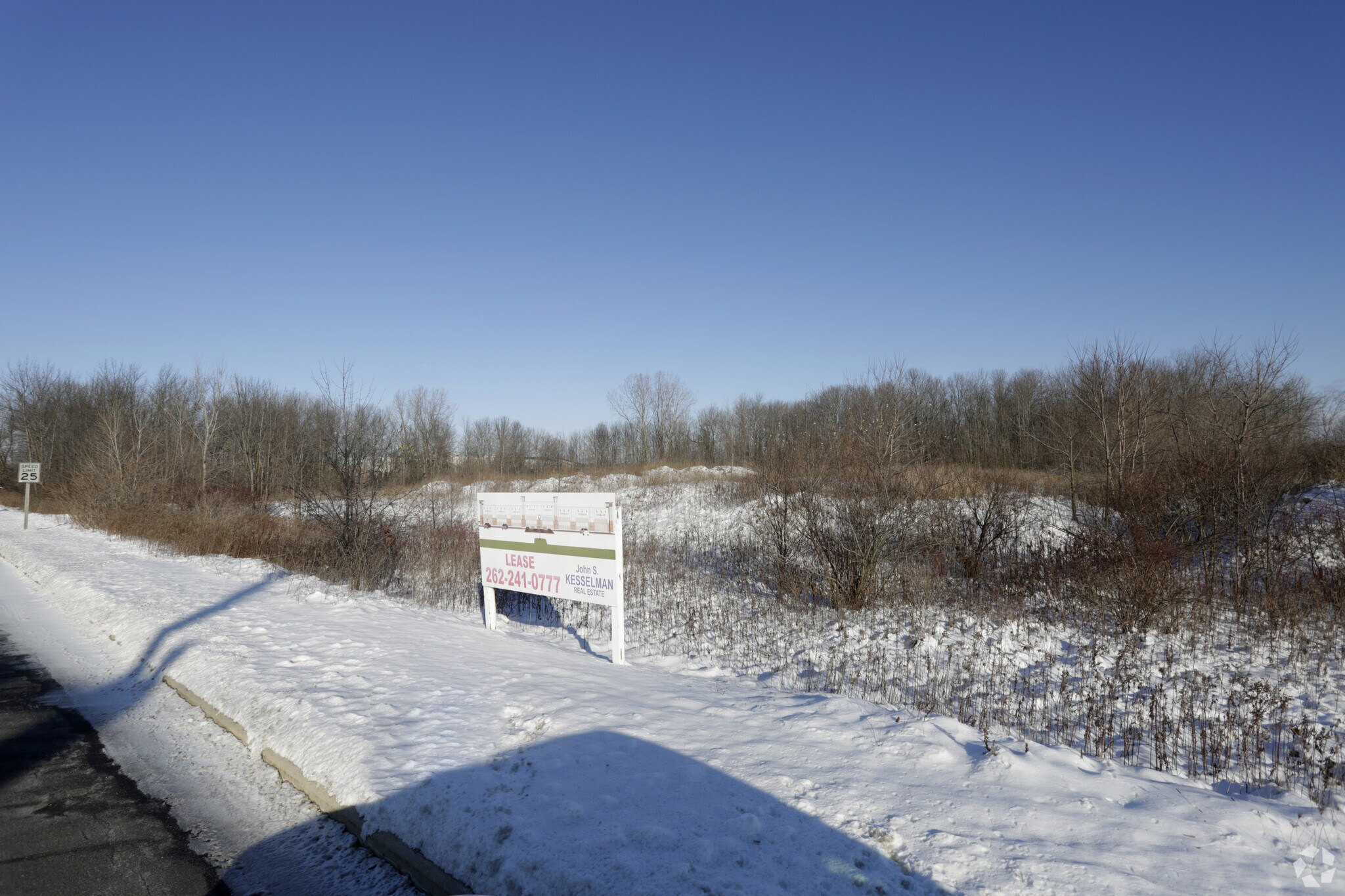 298 S Foster St, Saukville, WI à vendre Photo principale- Image 1 de 3