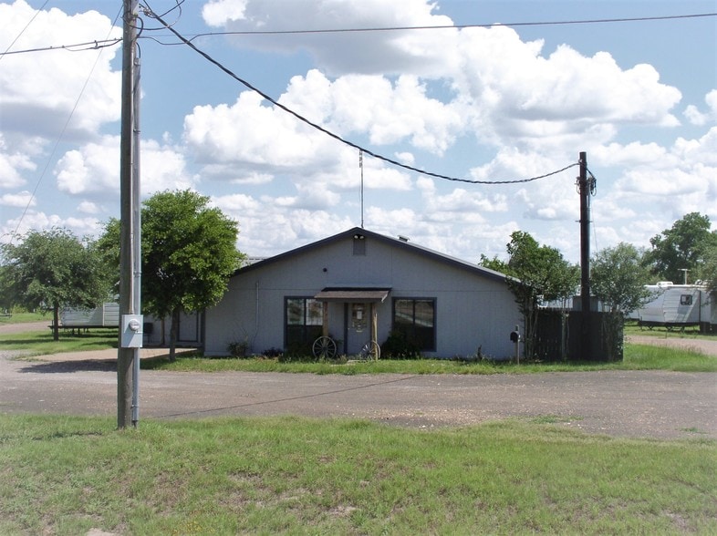 1009 W Heaton St, Cuero, TX for sale - Other - Image 2 of 24