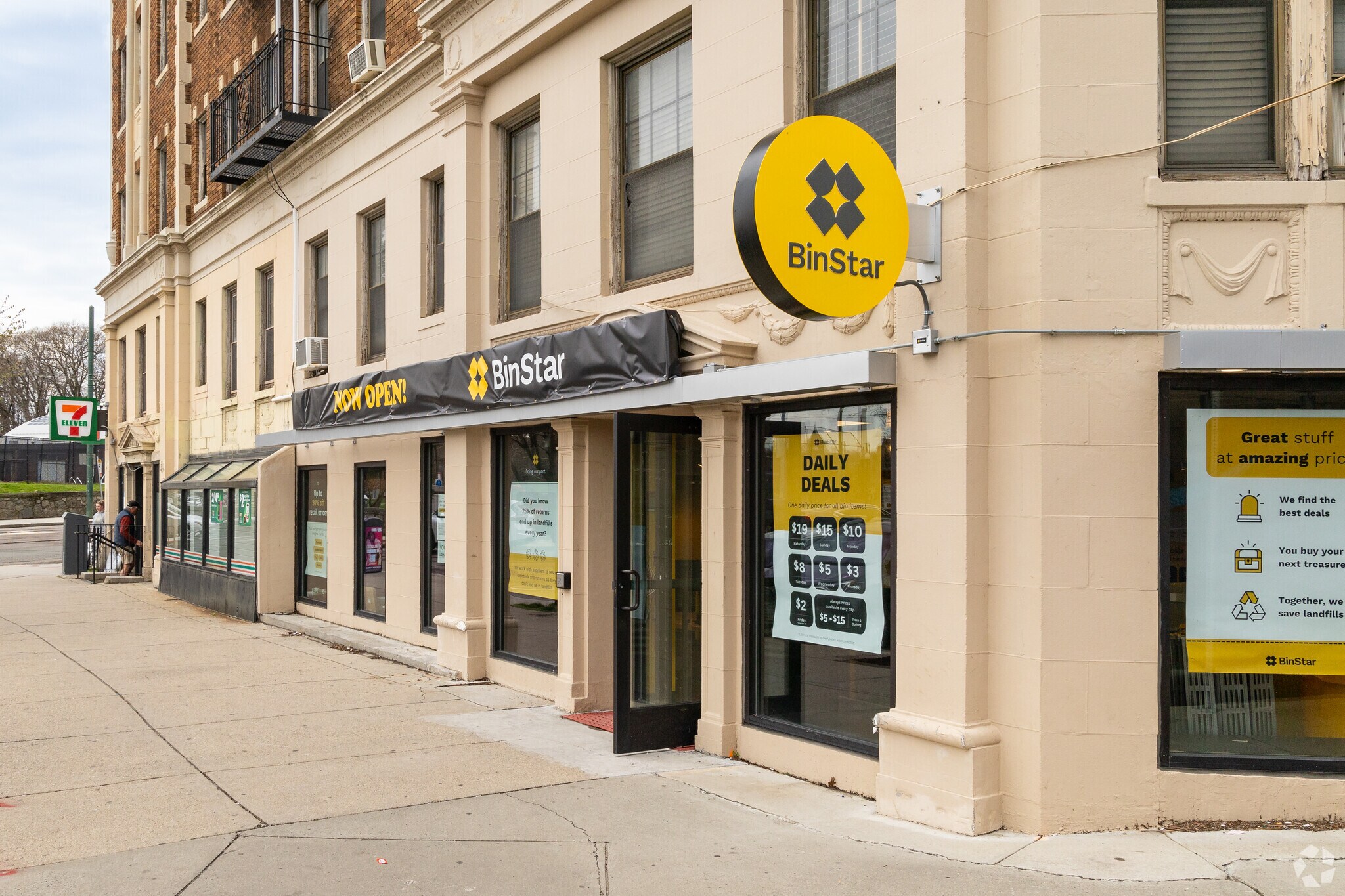 1962 Beacon St, Brighton, MA à vendre Photo du bâtiment- Image 1 de 1