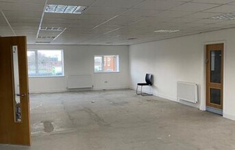 38-40 Sandy Rd, Liverpool for lease Interior Photo- Image 2 of 3