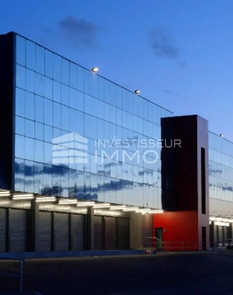 Flex dans Le Blanc-Mesnil à louer - Photo du bâtiment - Image 3 de 4