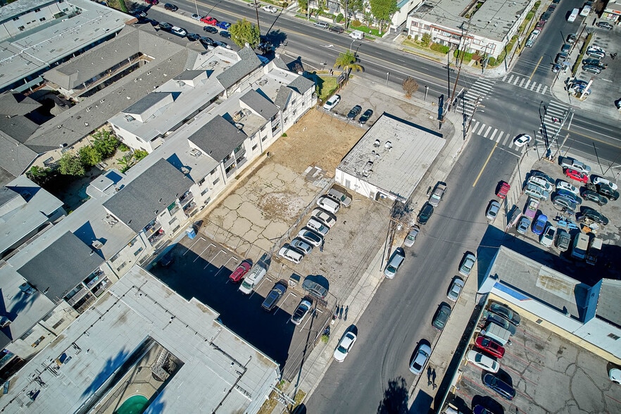 20304 Saticoy St, Winnetka, CA for sale - Building Photo - Image 2 of 5