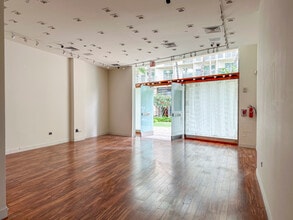 227 Lewers St, Honolulu, HI à louer Photo du bâtiment- Image 1 de 3