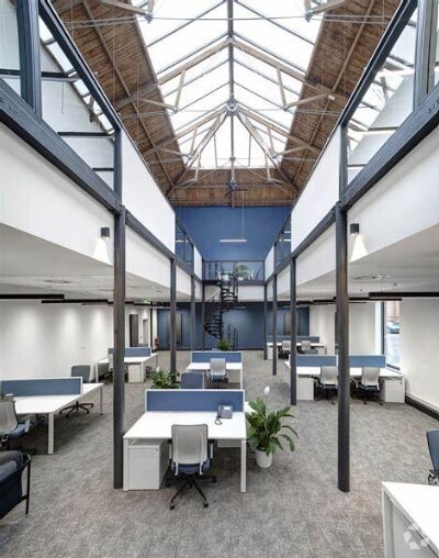 College St, Newcastle Upon Tyne for lease - Interior Photo - Image 2 of 8